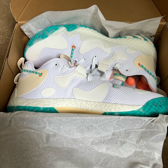 James Harden Vol 6 Basketball Sneaker - Picture 2 of 8